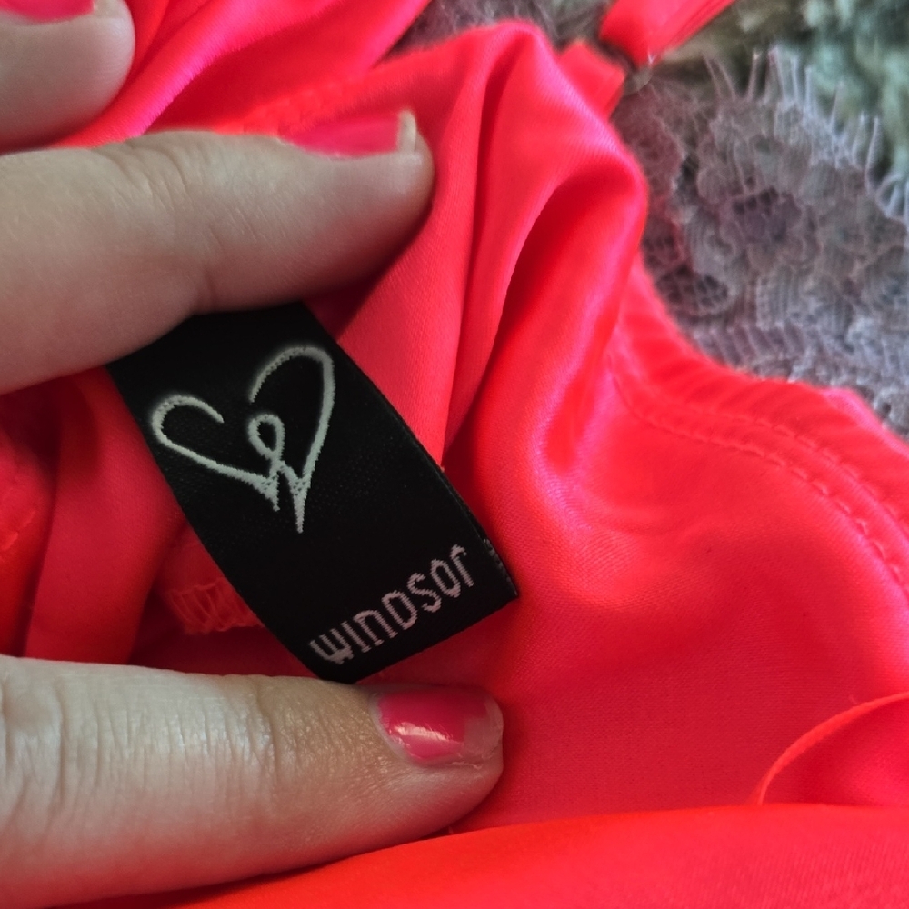 Windsor Women's Maxi Dress in Vibrant Pink - Picture 2 of 6